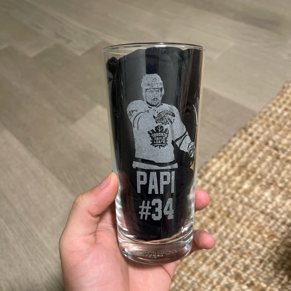 Rare Auston Matthews #34 Etched Glass | Toronto Maple Leafs Fan Collectible